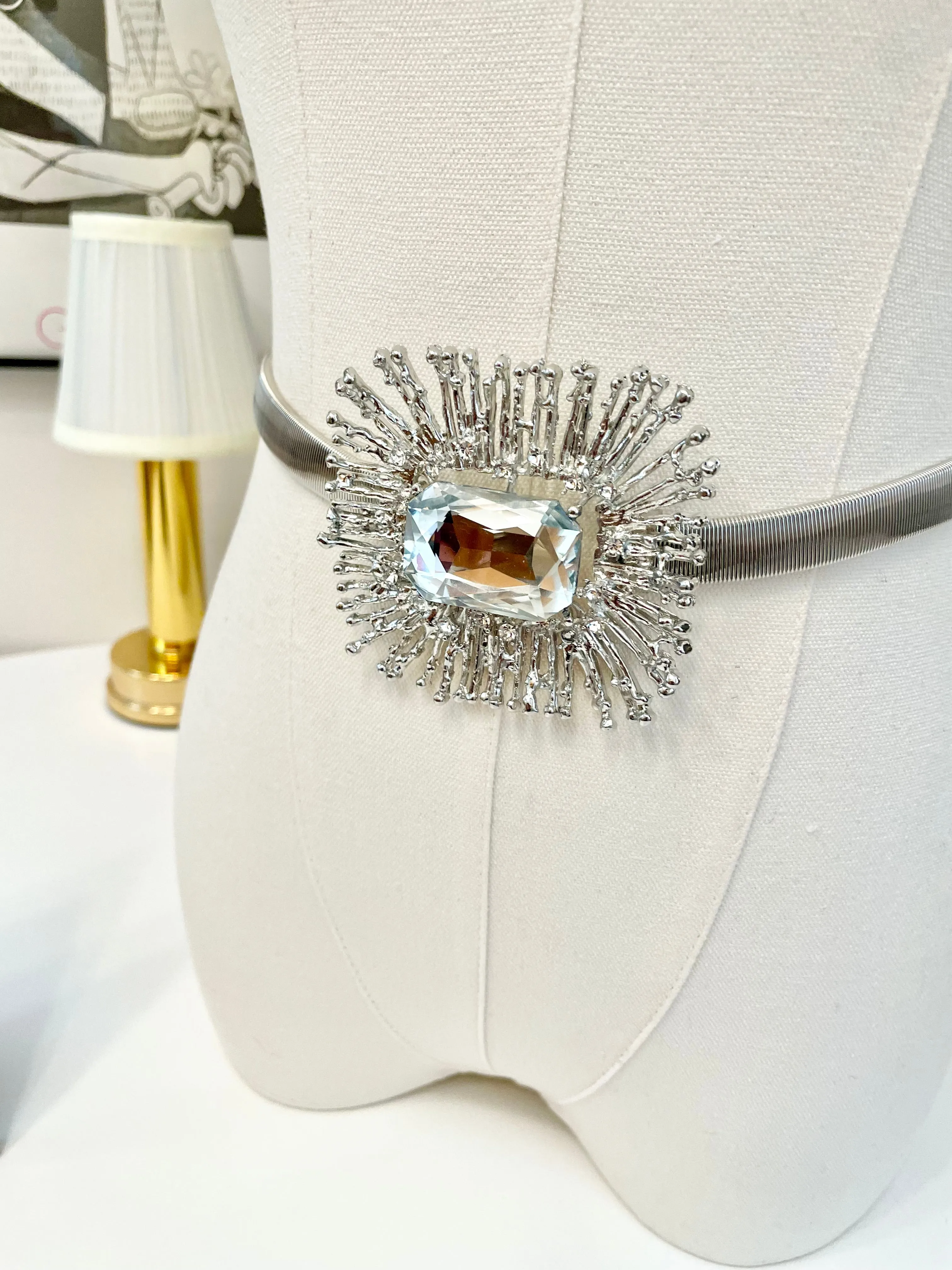 1970's stunning silver starburst belt.... so elegant