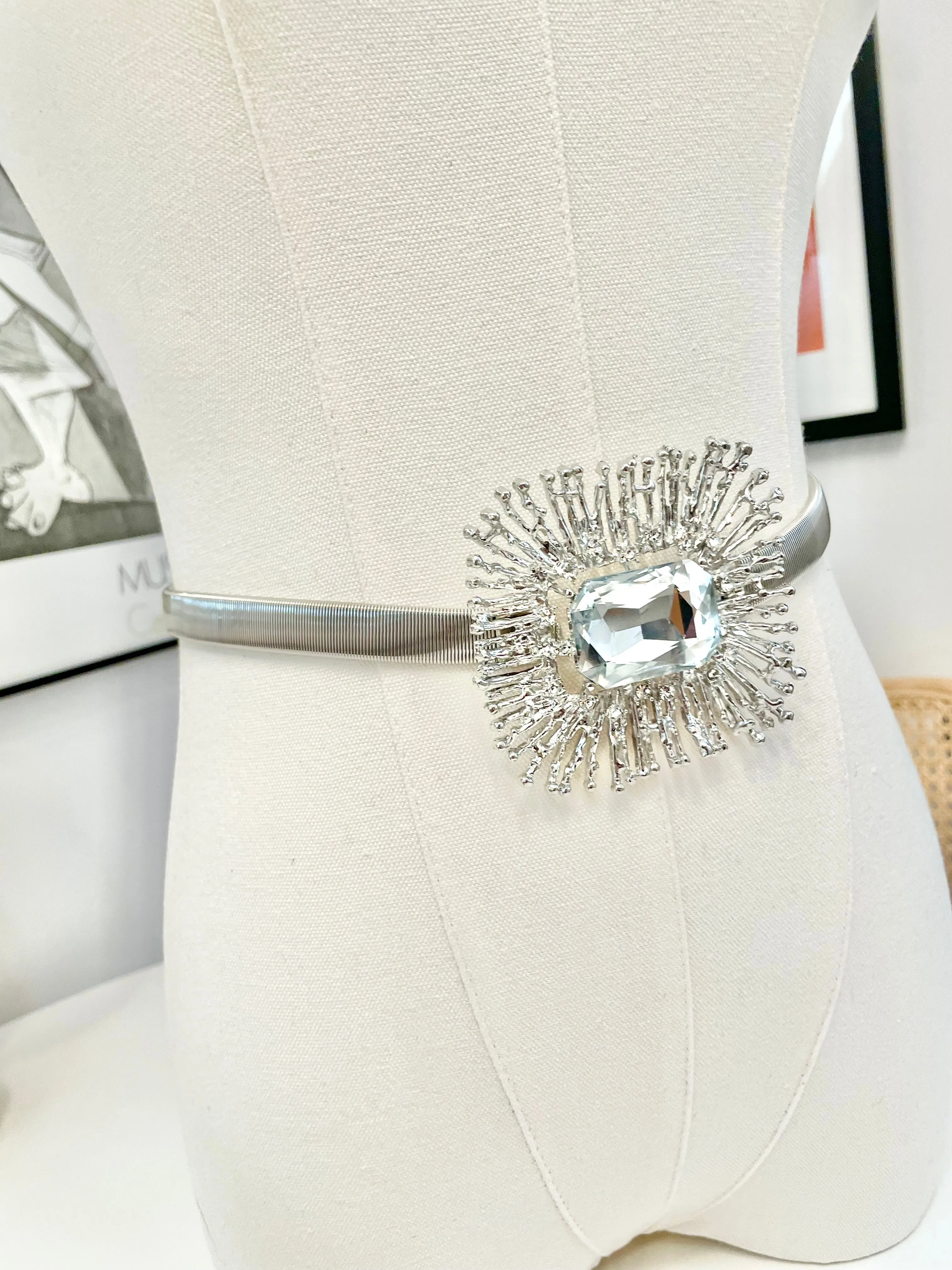 1970's stunning silver starburst belt.... so elegant