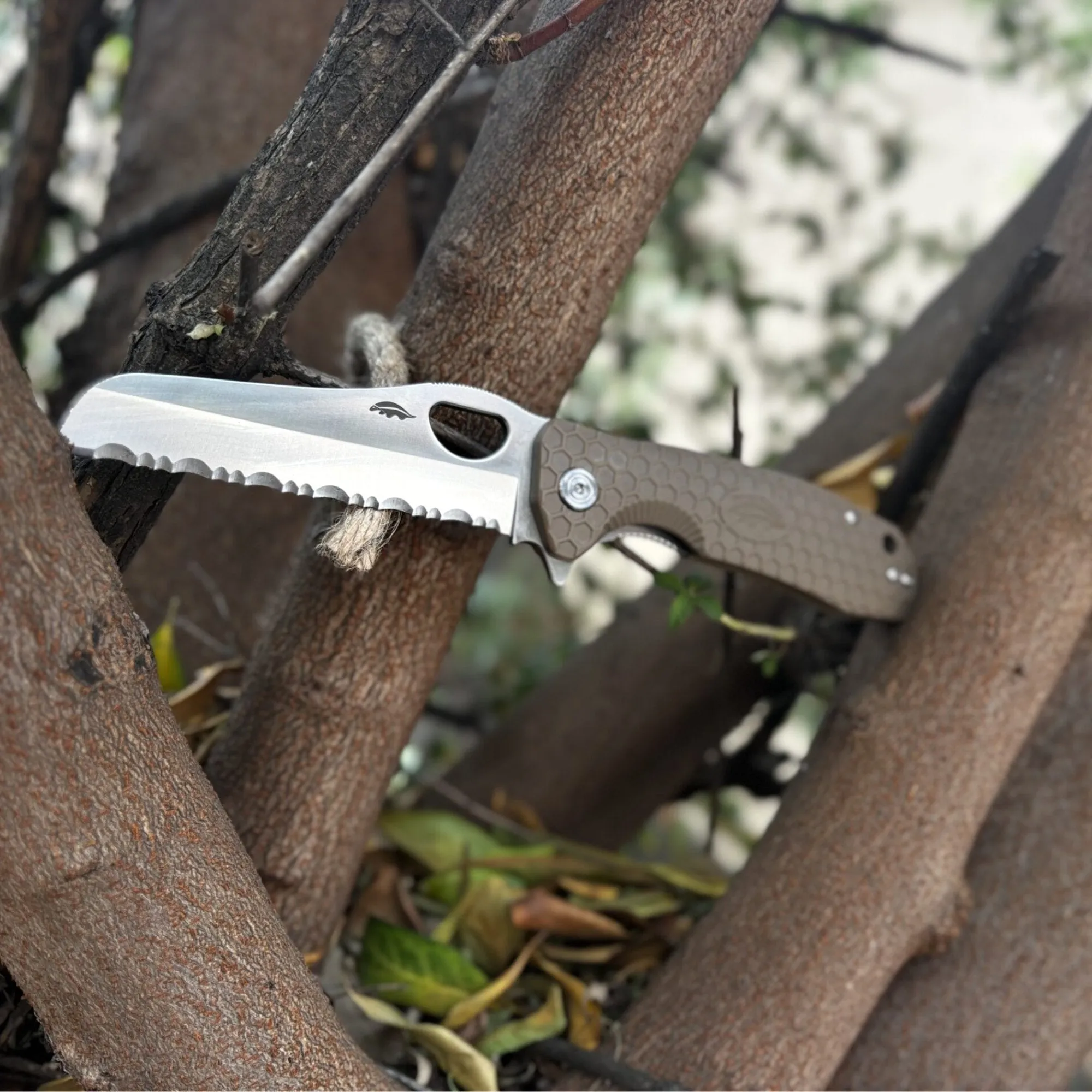 Large Rescue Knife - 8Cr13MoV Steel