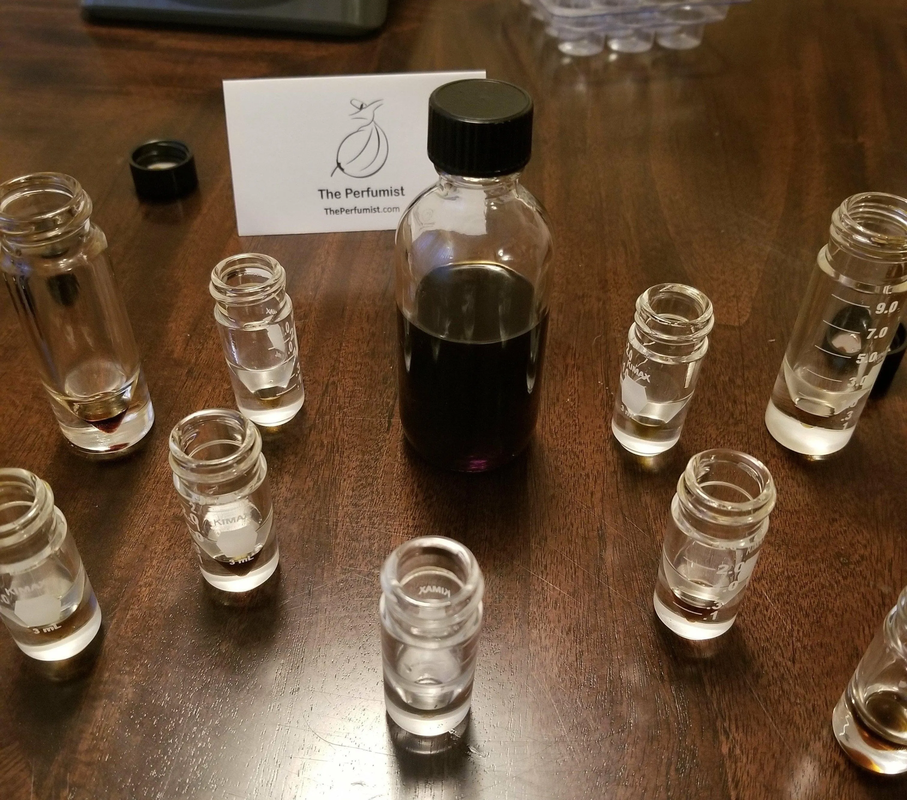 ROYAL 100 - The rarest Ouds in the world / Celebrating a 100 client