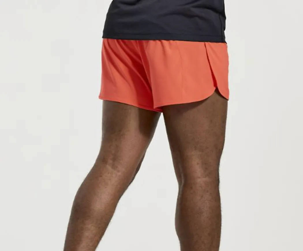 Saucony | Outpace 2.5" Split Short | Men's | Vizi Red