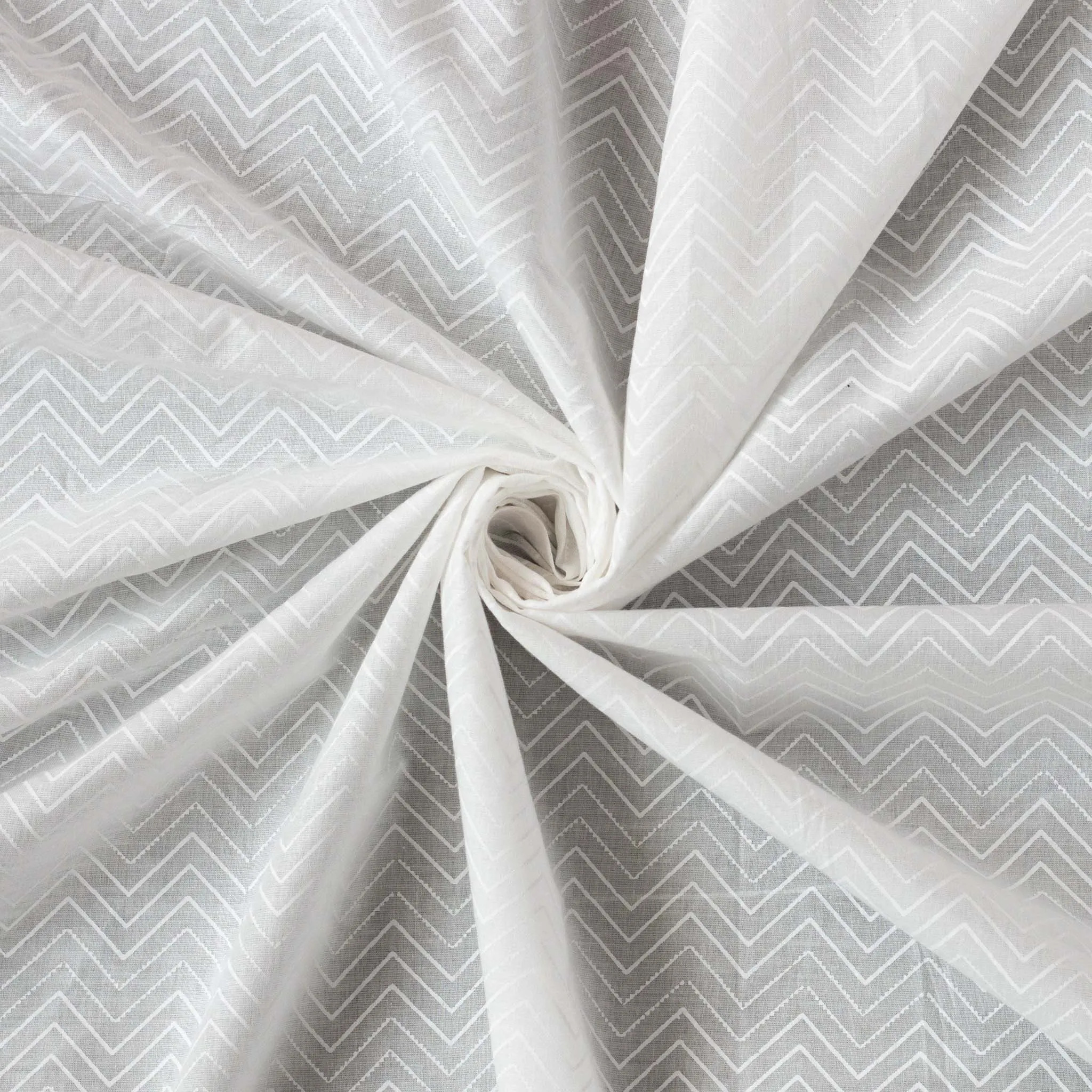 White Dyeable Zig-Zag Pattern  Khadi Print Pure Mul Cotton Fabric (Width 43 Inches)