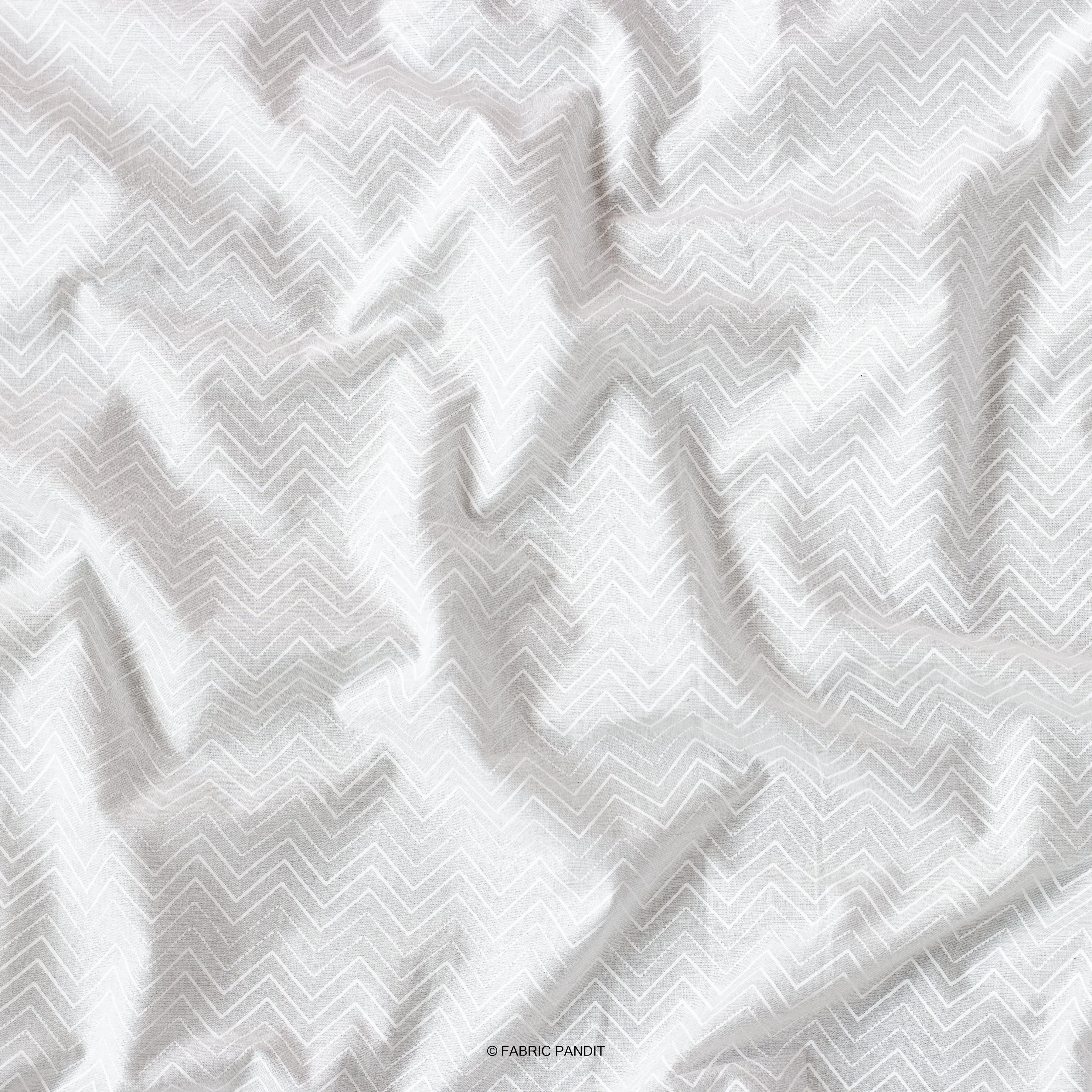 White Dyeable Zig-Zag Pattern  Khadi Print Pure Mul Cotton Fabric (Width 43 Inches)